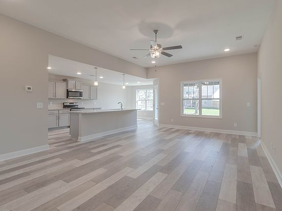 3rd image of 76 Campbell Hts Lot 76