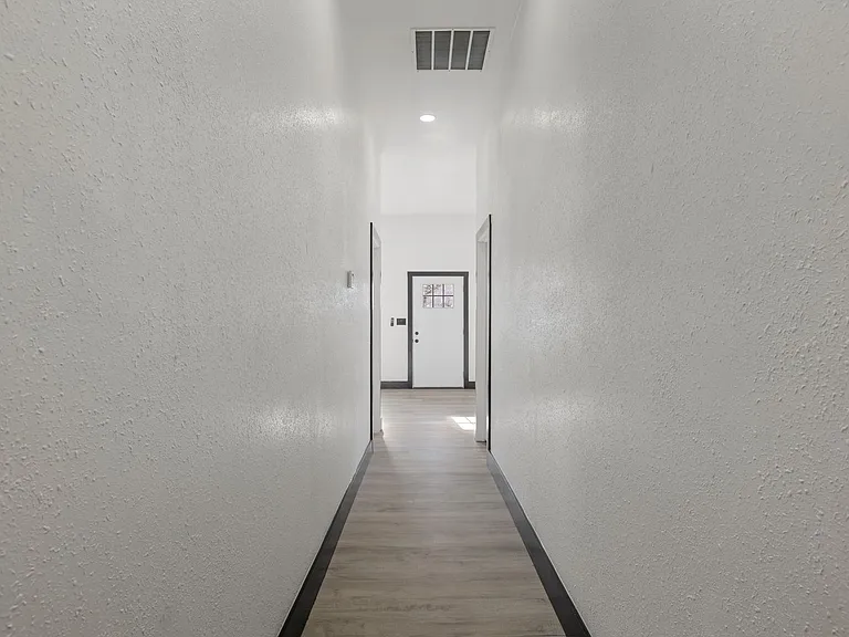 217 W Ramsey St — Photo 13