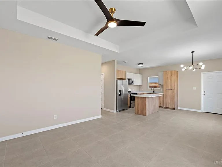 307 W Campeche Ave #4 — Photo 3