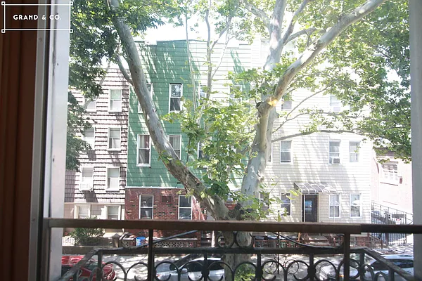 Rented by Grand & Co. | media 20