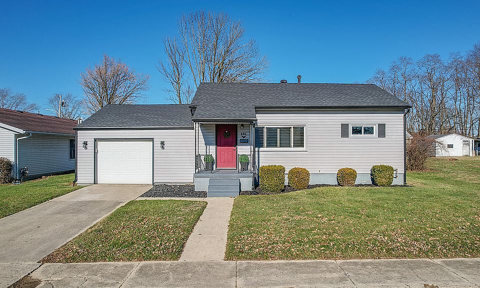 1st image of 606 1st St