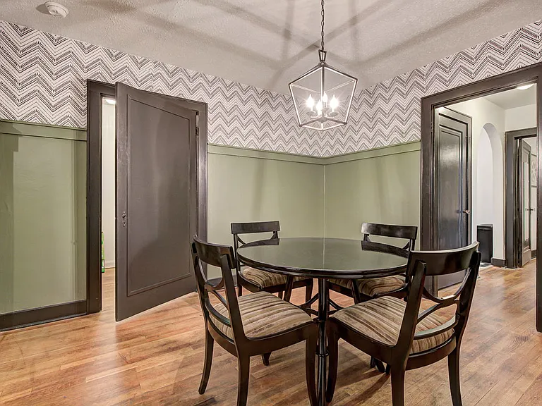 2215 W Broadway Ave #1 — Photo 45