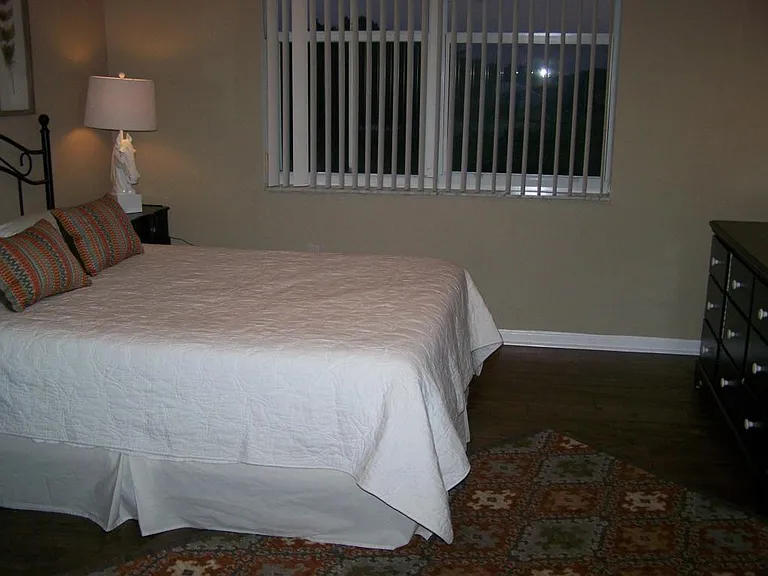 2100 Greenview Shores Blvd #519 — Photo 16