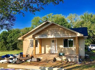 2155 E Forrest Hills Rd, Guthrie, OK 73044