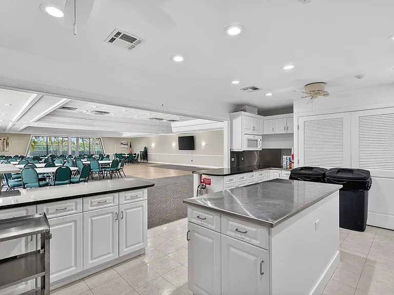 1800 SE Saint Lucie Blvd #11-203 — Photo 38