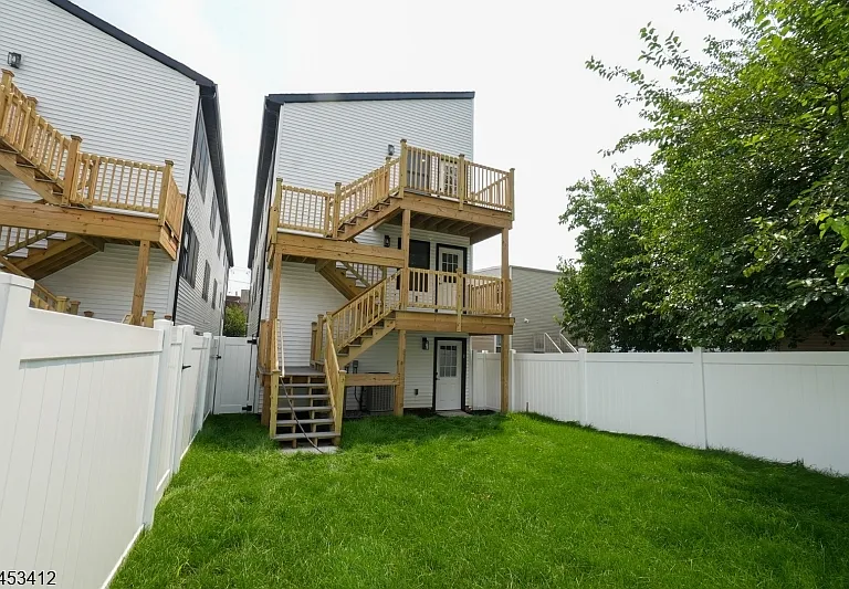 29 Frederick St #1 — Photo 21