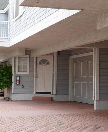 Unit B of 3 unit complex