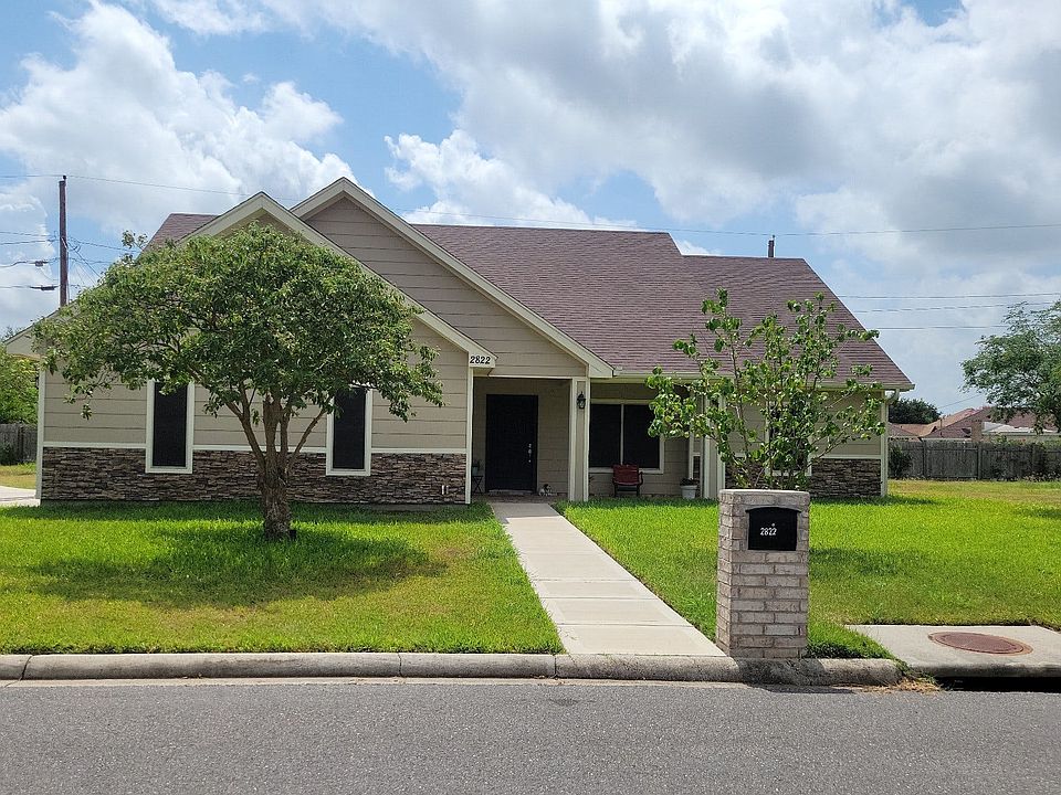 1st image of 2822 Hackberry Ln