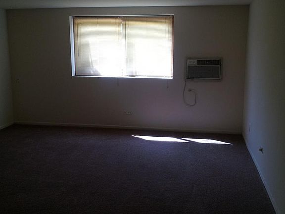 2nd image of 7427 Randolph St