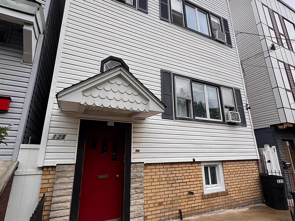 123 Collard St #2