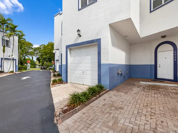 2928 SW 18th Ter, Fort Lauderdale, FL 33315