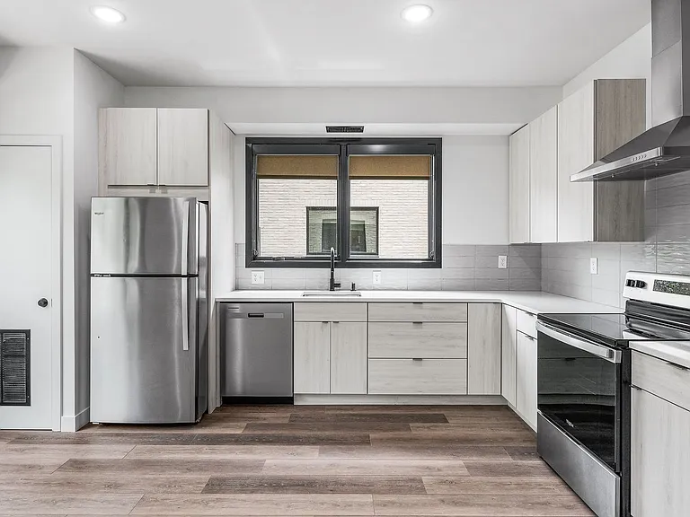 Olive Apartments — Photo 50