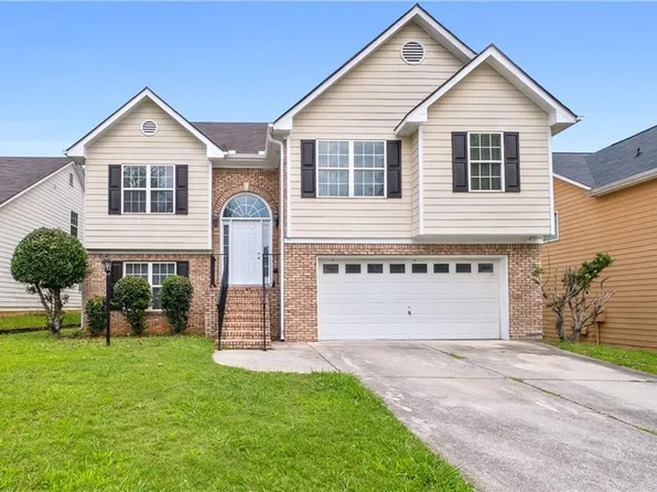 2323 Crimson Creek Ln, Snellville, GA 30078