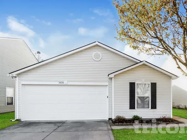 1826 Blue Pine Ln, Indianapolis, IN 46231