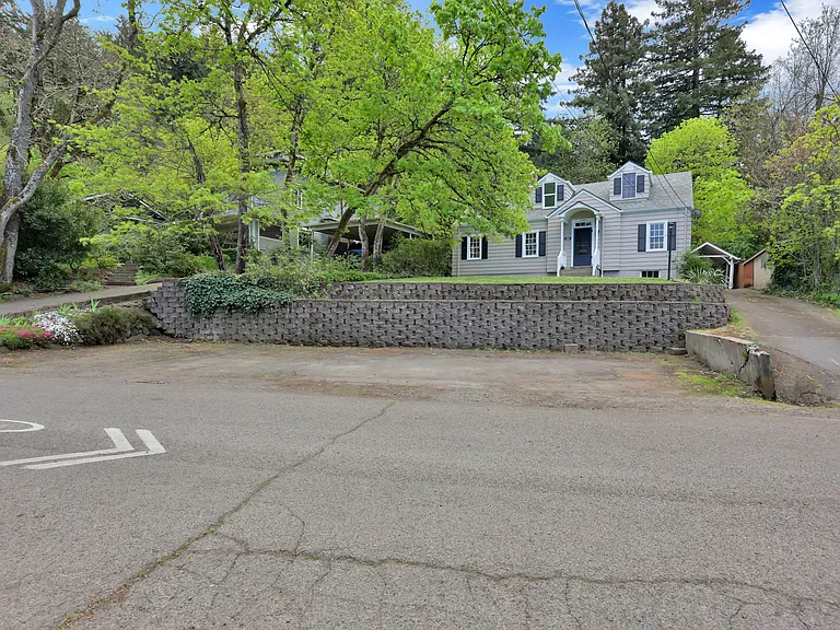 2260 E 15th Ave — Photo 59