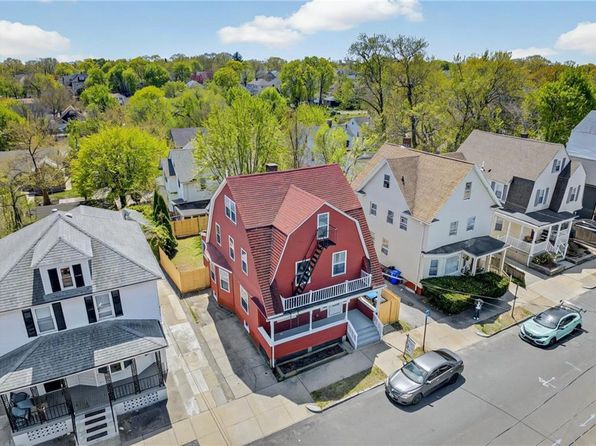 104 Ohio Ave, Providence, RI 02905