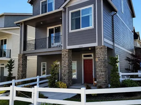 3246 Butte Dr, Forest Grove, OR 97116