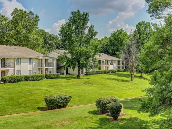 Starline Apartments