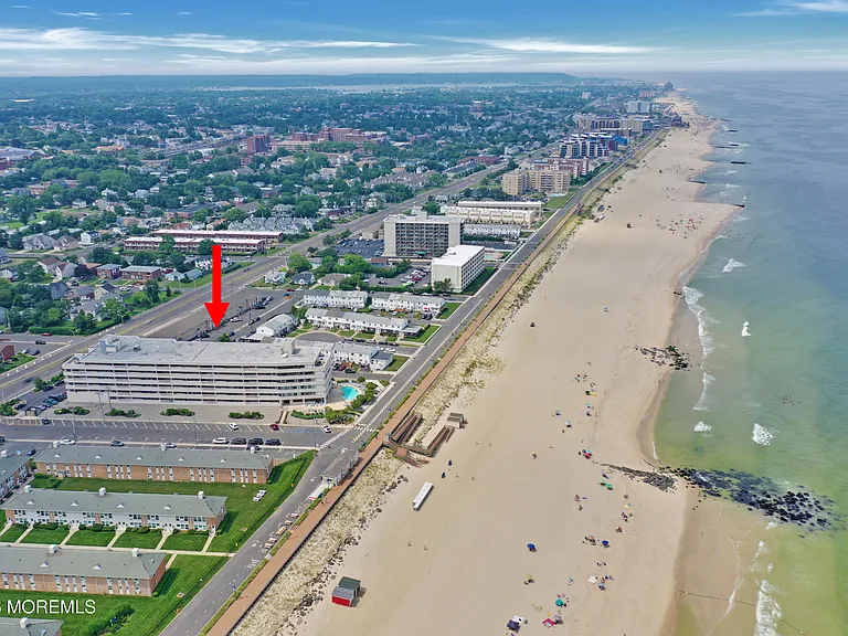 525 Ocean Blvd #106 — Photo 37