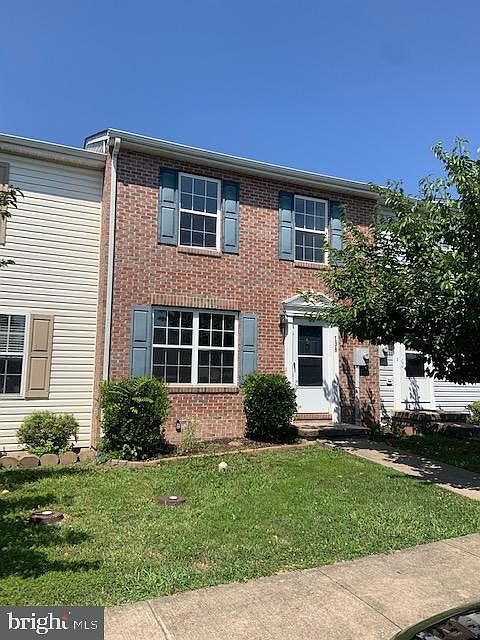 1st image of 138 Surrey Club Ln