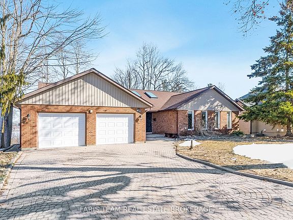 3rd image of 62 Woodcrest Rd