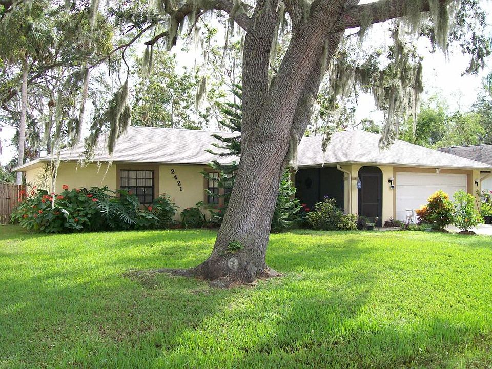 1st image of 2421 Royal Palm Dr
