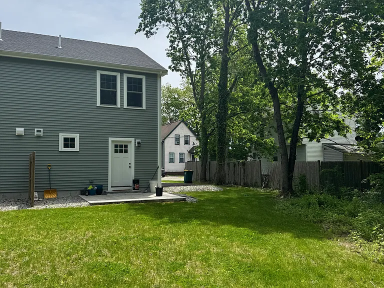 75 Block St — Photo 7