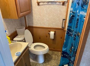 22 Locust St, Rouseville, PA 16344