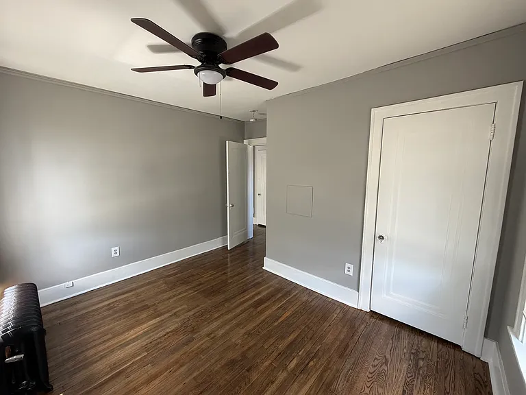 161 W Lawrence St #A — Photo 2