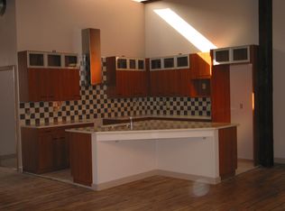 25 W Commercial St APT 10, Waterloo, IA 50701