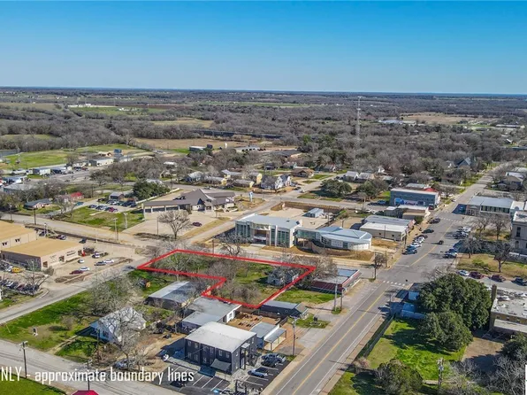 103 E Fox St, Caldwell, TX 77836