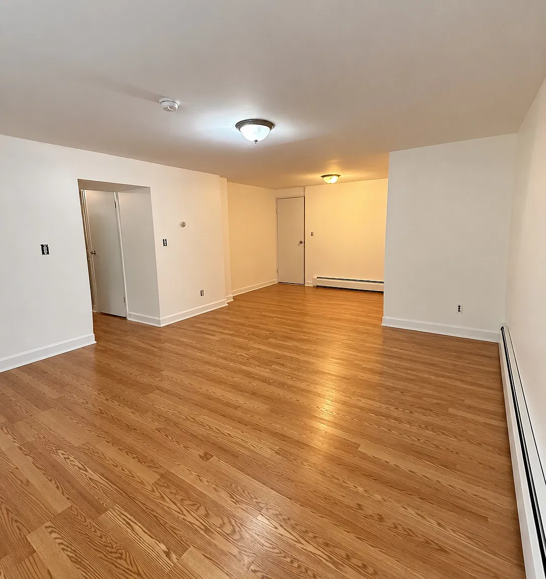 Fairview Ave, Tuckahoe — Photo 1