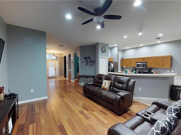 4th image of 8256 47th Street Cir E