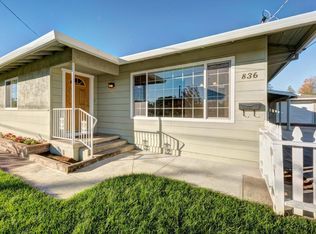 836 Ridge Rd, Redding, CA 96003