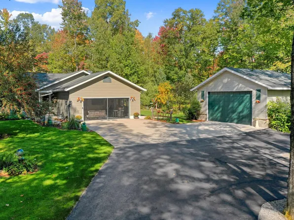 W9038 Moonshine Hill Rd, Crivitz, WI 54114