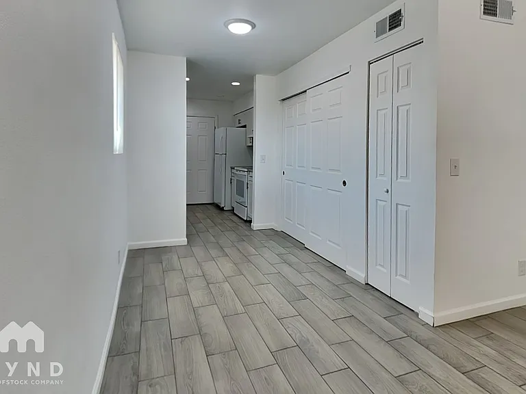 6657 W Ocotillo Rd #102 — Photo 4