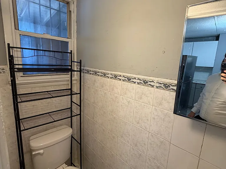 219 Magnolia Ave #3L — Photo 4