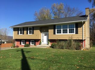 872 Harris Hill Rd, Elmira, NY 14903