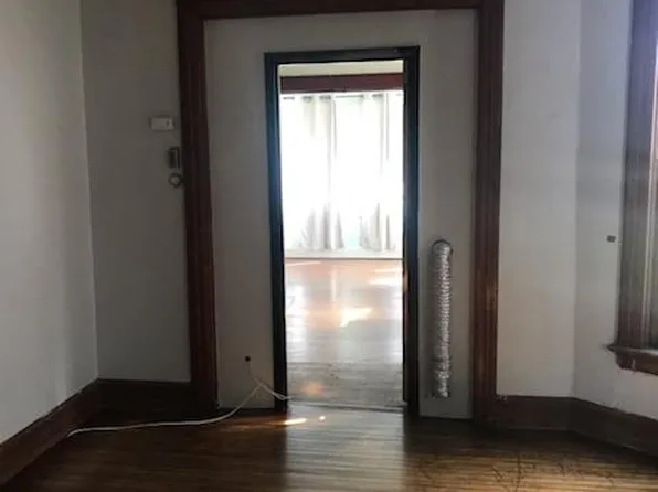 17 Northrup Pl, Buffalo, NY 14214