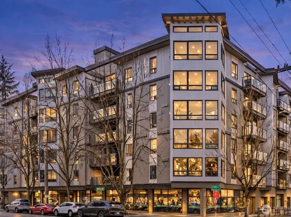 5001 California Avenue SW #202, Seattle, WA 98136