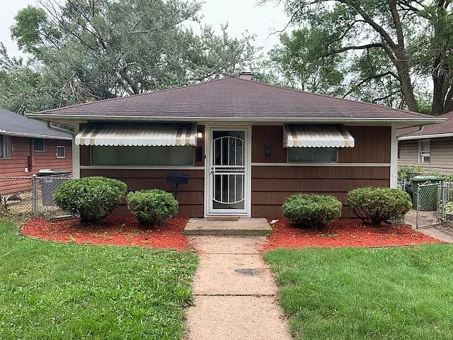 14735 Ellis Ave photo 1