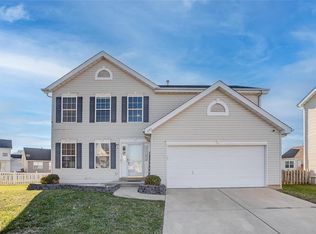 241 Brookmanor Ct, Belleville, IL 62221