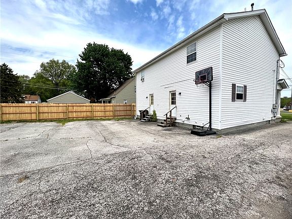 3rd image of 56 Kimberly Ave