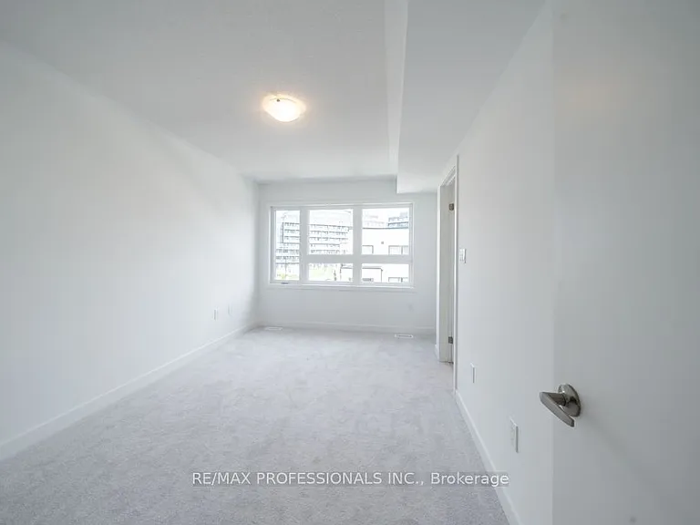 3099 Cherry Blossom Cmn — Photo 13