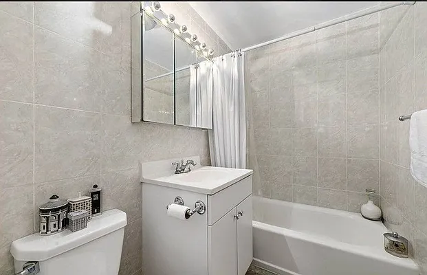 Rented by Bond New York | media 10