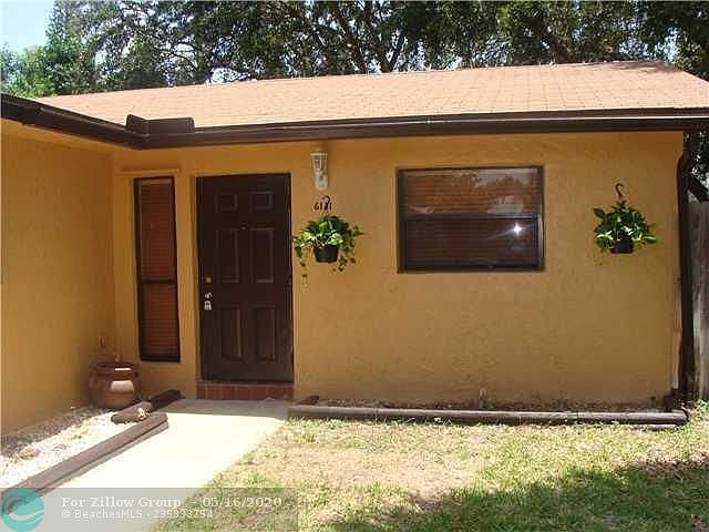 1st image of 6131 SW 42nd Pl