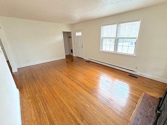 5th image of 1313 Frank St