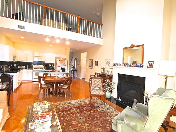 2nd image of 172 Pond View Dr #365