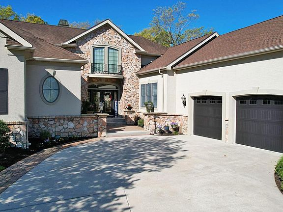 2nd image of 69 Pebble Beach Dr