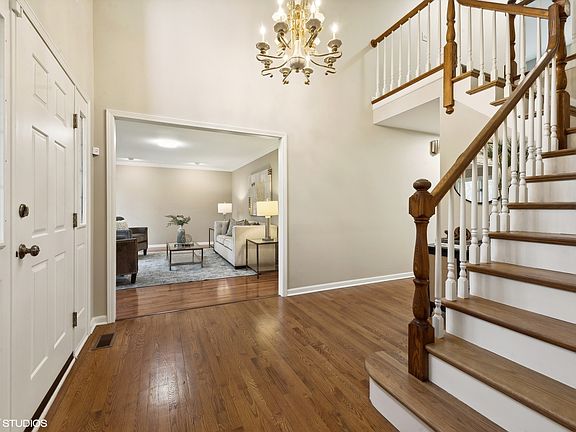 2nd image of 309 Whitmore Ln